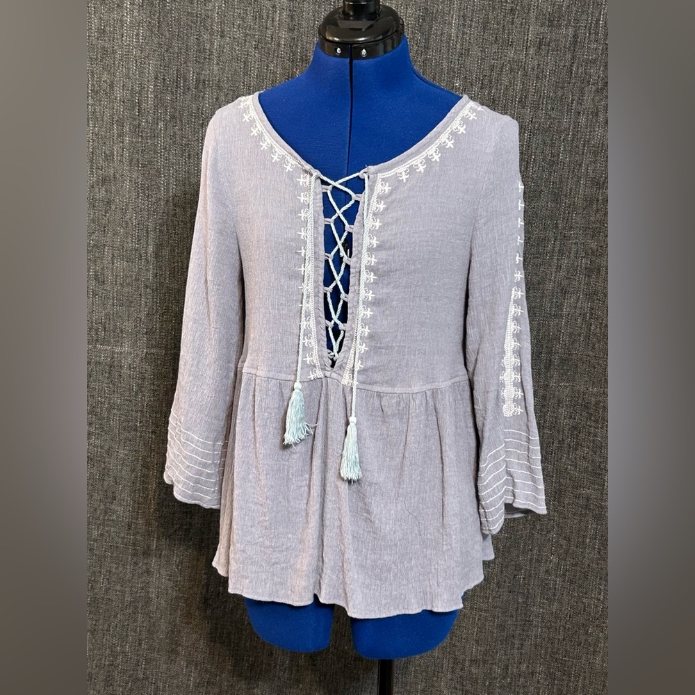 Periwinkle Monoreno Lace-up Blouse, Size M